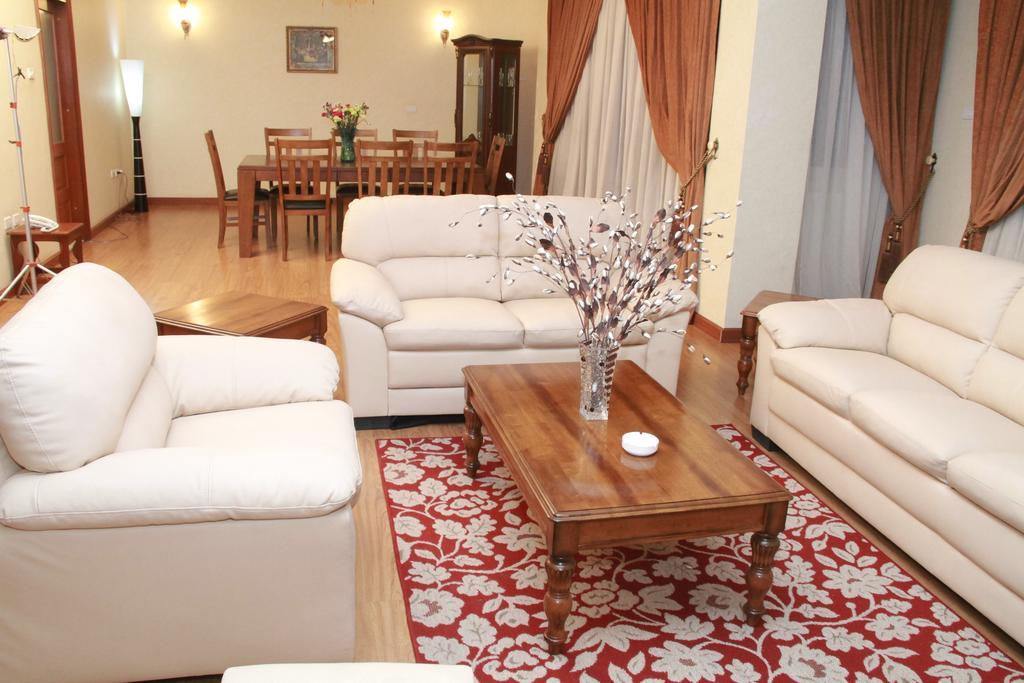 Solmile Family Guest House Addis Ababa Dış mekan fotoğraf