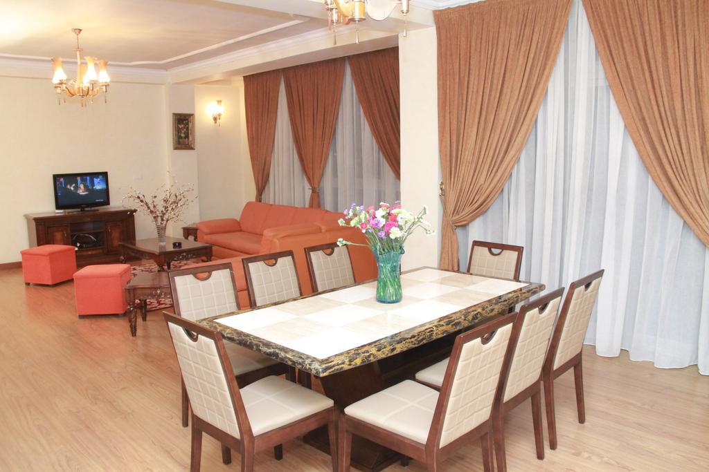 Solmile Family Guest House Addis Ababa Dış mekan fotoğraf