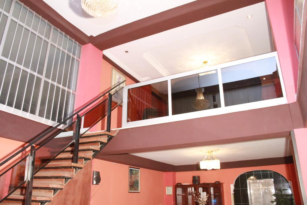 Solmile Family Guest House Addis Ababa Dış mekan fotoğraf