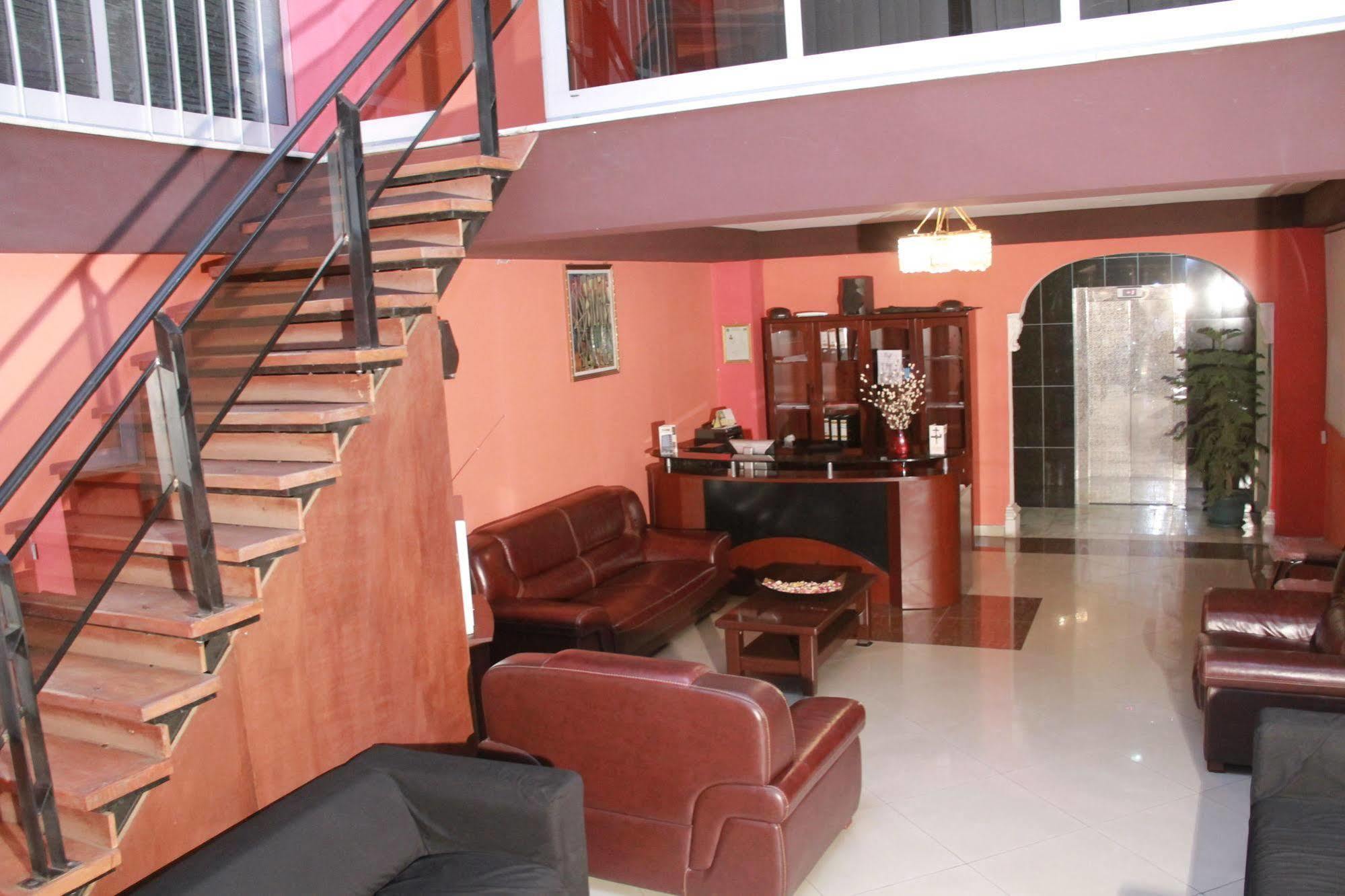 Solmile Family Guest House Addis Ababa Dış mekan fotoğraf