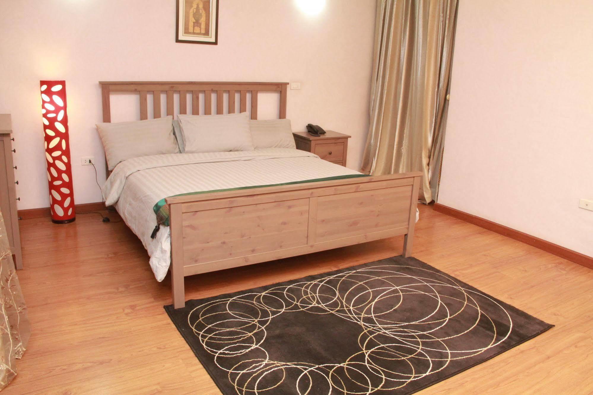 Solmile Family Guest House Addis Ababa Dış mekan fotoğraf