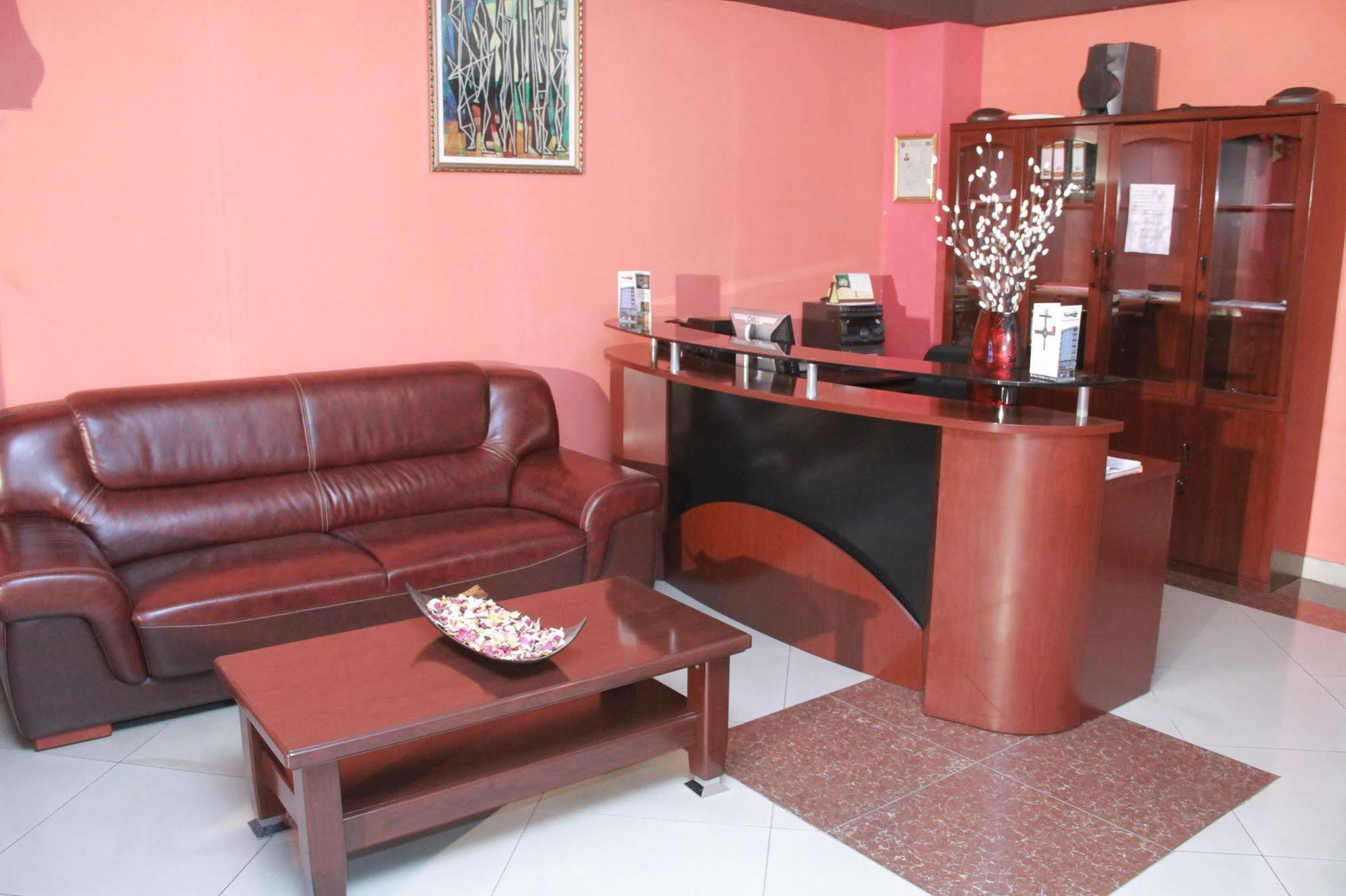 Solmile Family Guest House Addis Ababa Dış mekan fotoğraf